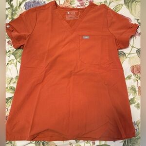 Figs Terracotta Catarina One Pocket Scrub Top Size M